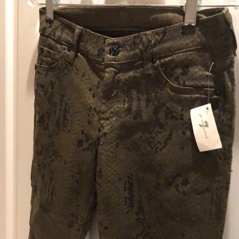 🐍 7 For All Mankind Amazing straight legged skinny brown shimmering snake jeans